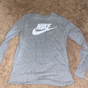 Nike long sleeve tee